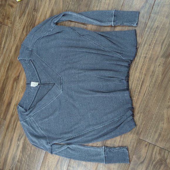 We The Free Oceanview Oversized Thermal V-Neck Bohemian Top - Picture 2 of 9